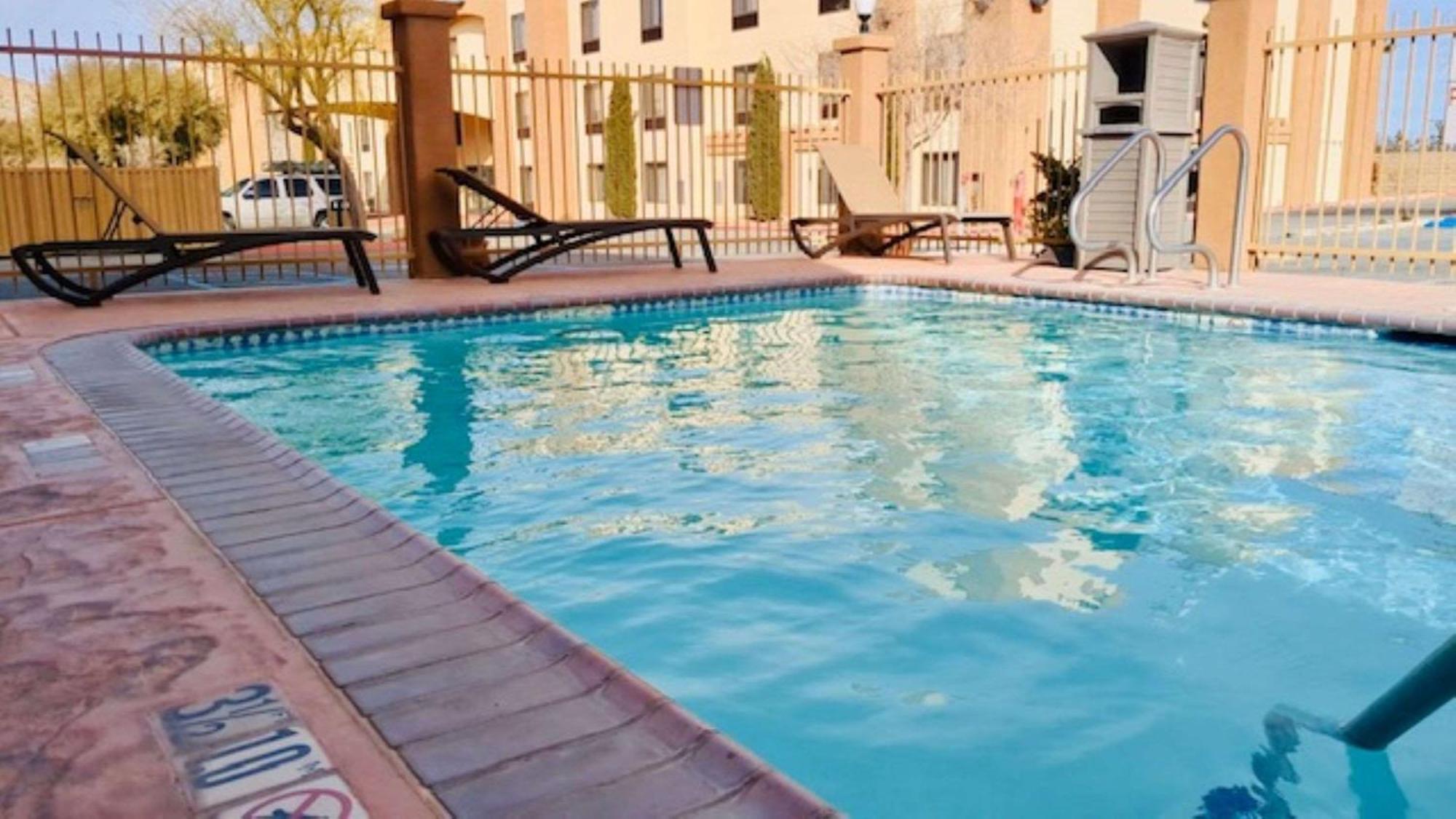 Surestay Plus Hotel By Best Western Yucca Valley Joshua Tree Buitenkant foto